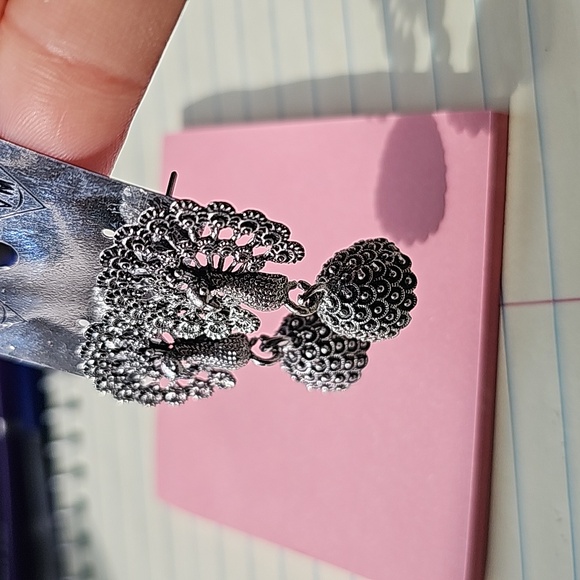 Oxidized earings ( jhumka) - Picture 3 of 3